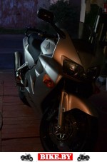 Honda VFR photo 2