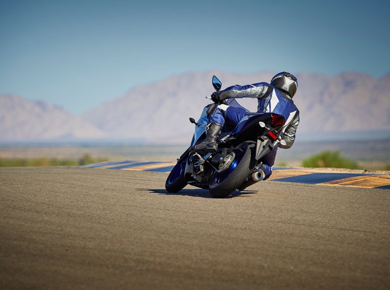  Yamaha YZF-R3    