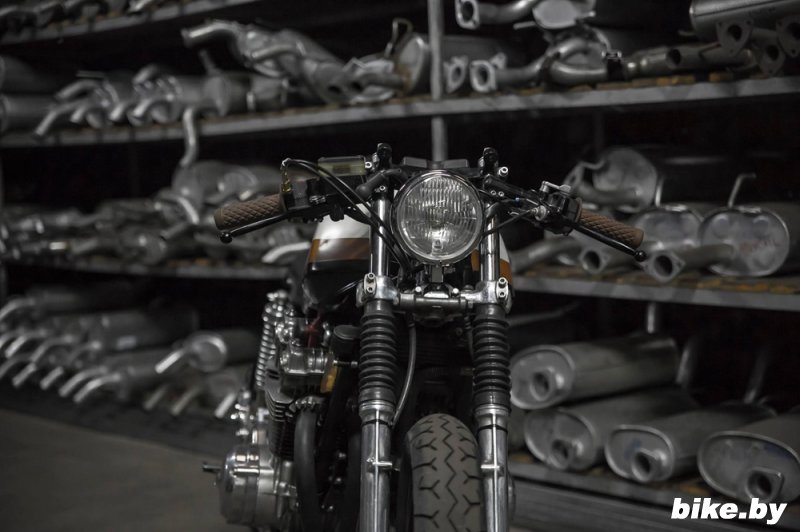 Bullitt Garage:  Honda CB900 Raging Bull