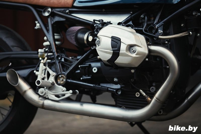 Clutch Customs:  BMW R nineT