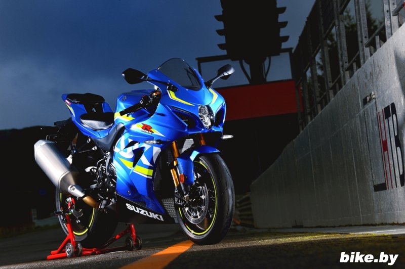 Intermot 2016:   Suzuki GSX-R1000 2017 (, , )